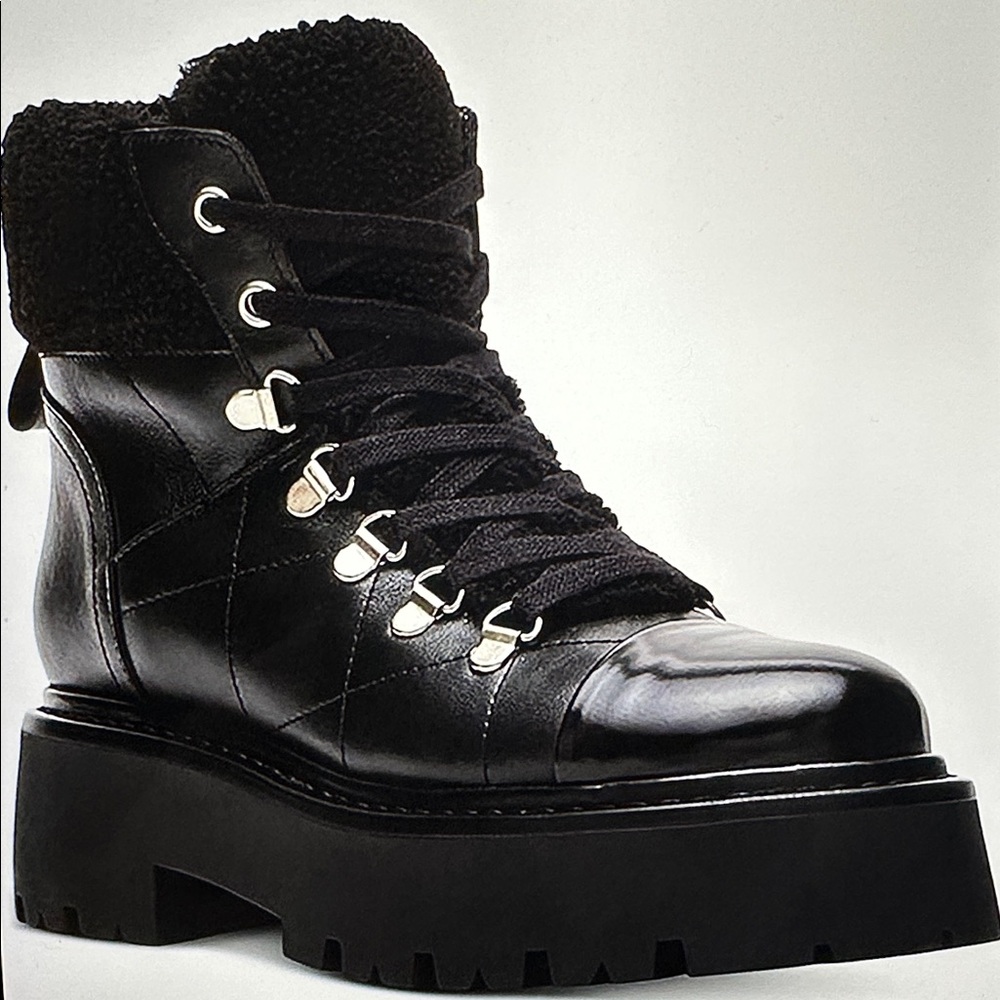 New $135 Steve Madden Black Leather Quilted Lace-Up Platform Boots sz 7